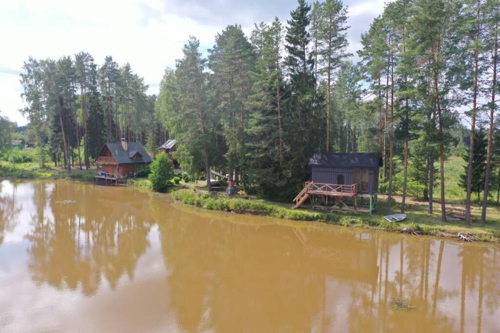Dragon House In The Tree! Jacuzzi, Sauna ,Cinema,Heated Lici  Екстериор снимка
