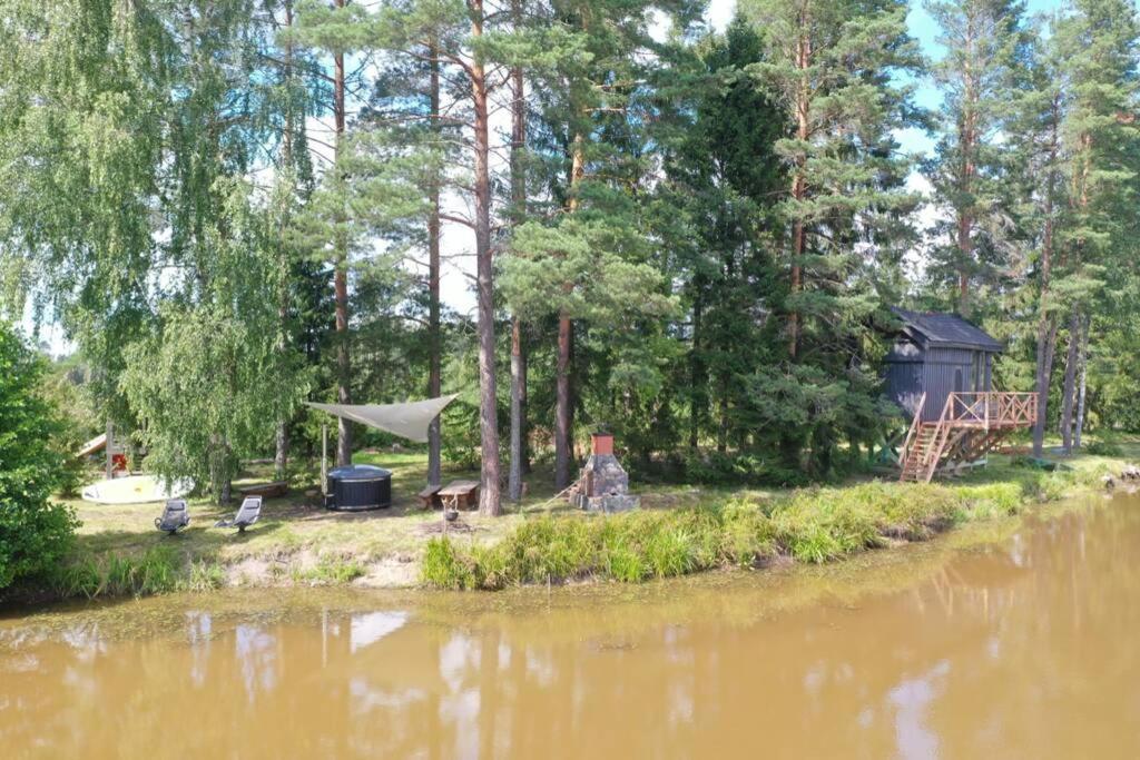 Dragon House In The Tree! Jacuzzi, Sauna ,Cinema,Heated Lici  Екстериор снимка